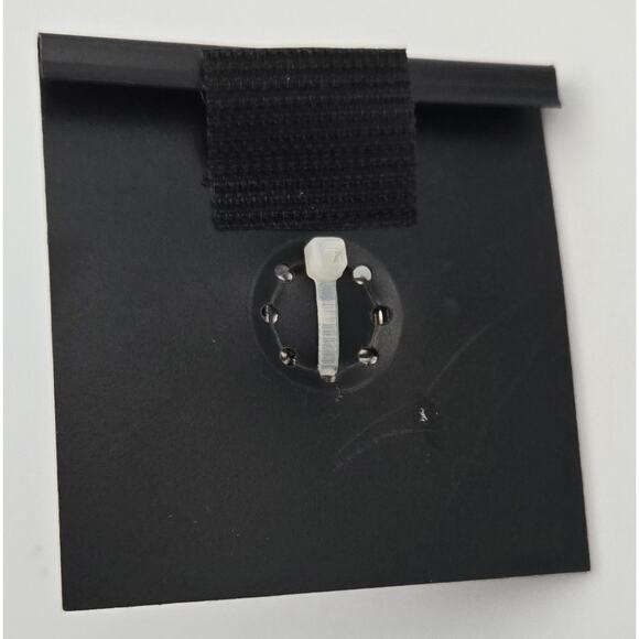 Tanya Creations Rhinestone Octopus Ring with Silver Tone Stretchy Band - Picture 7 of 8